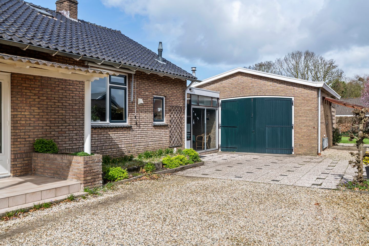 Photo 4 of Jeudestraat 18