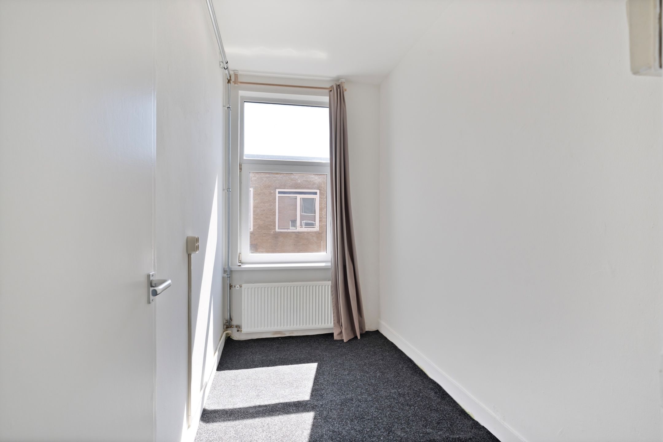 Photo 6 of Franklinstraat 21-A2