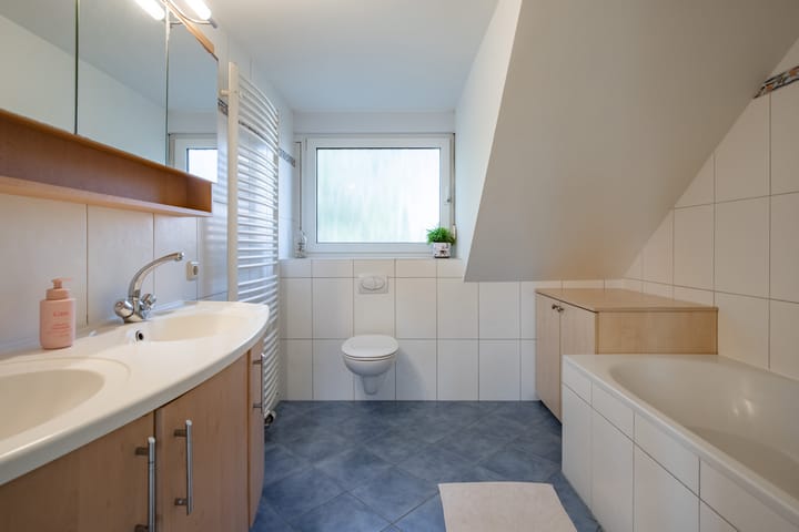 Tussenwoning te koop: Hertenerweg 48, Roermond