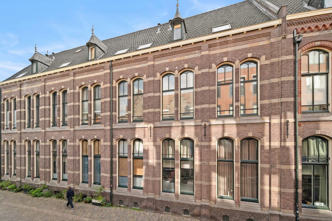 Photo 32 of Nieuwstraat 136