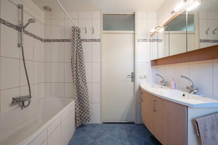Tussenwoning te koop: Hertenerweg 48, Roermond