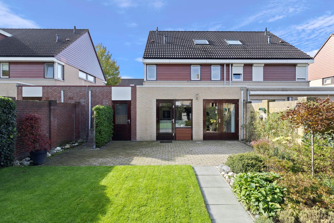 Foto 41 van Brandnetel 23