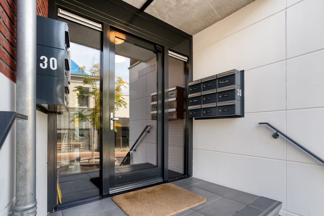 Photo 11 of Grotestraat 30-A2