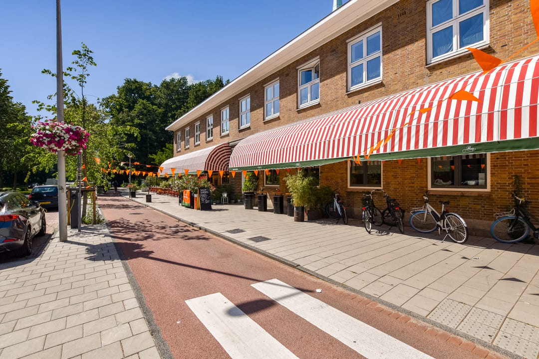 Photo 38 of Orteliusstraat 12-2