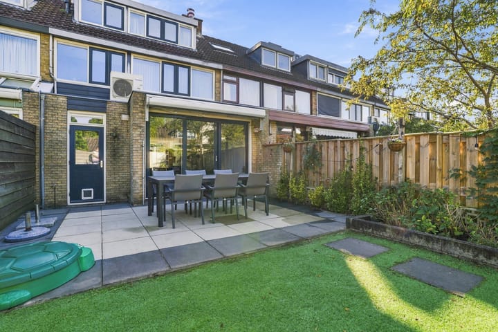 Tussenwoning te koop: Jacob Catslaan 31, Woerden