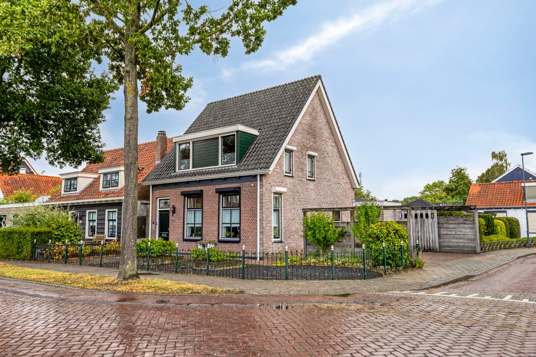 Photo 1 of Langeweg 8