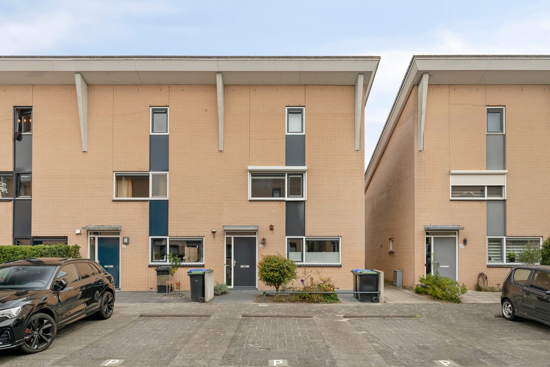 Photo 1 of Hooftstraat 36