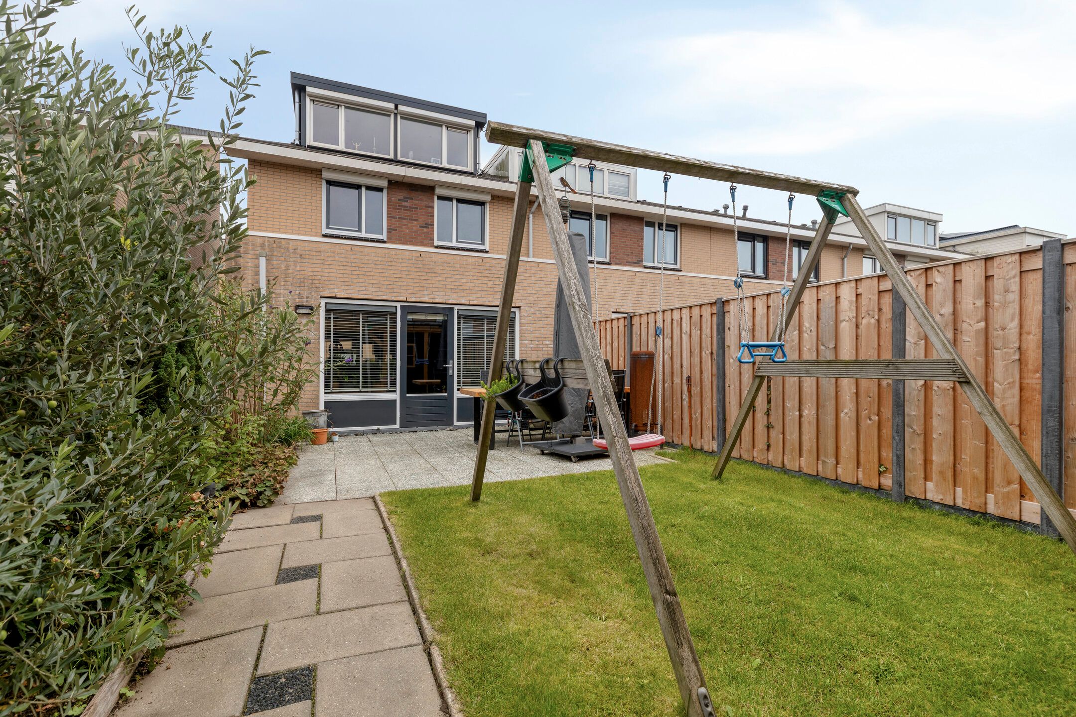 Photo 30 of Hooftstraat 36