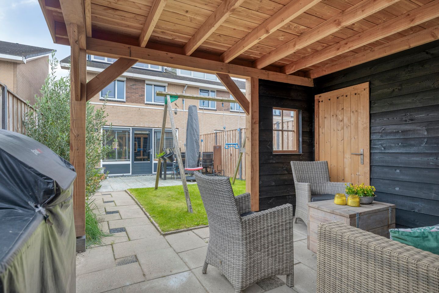 Photo 29 of Hooftstraat 36