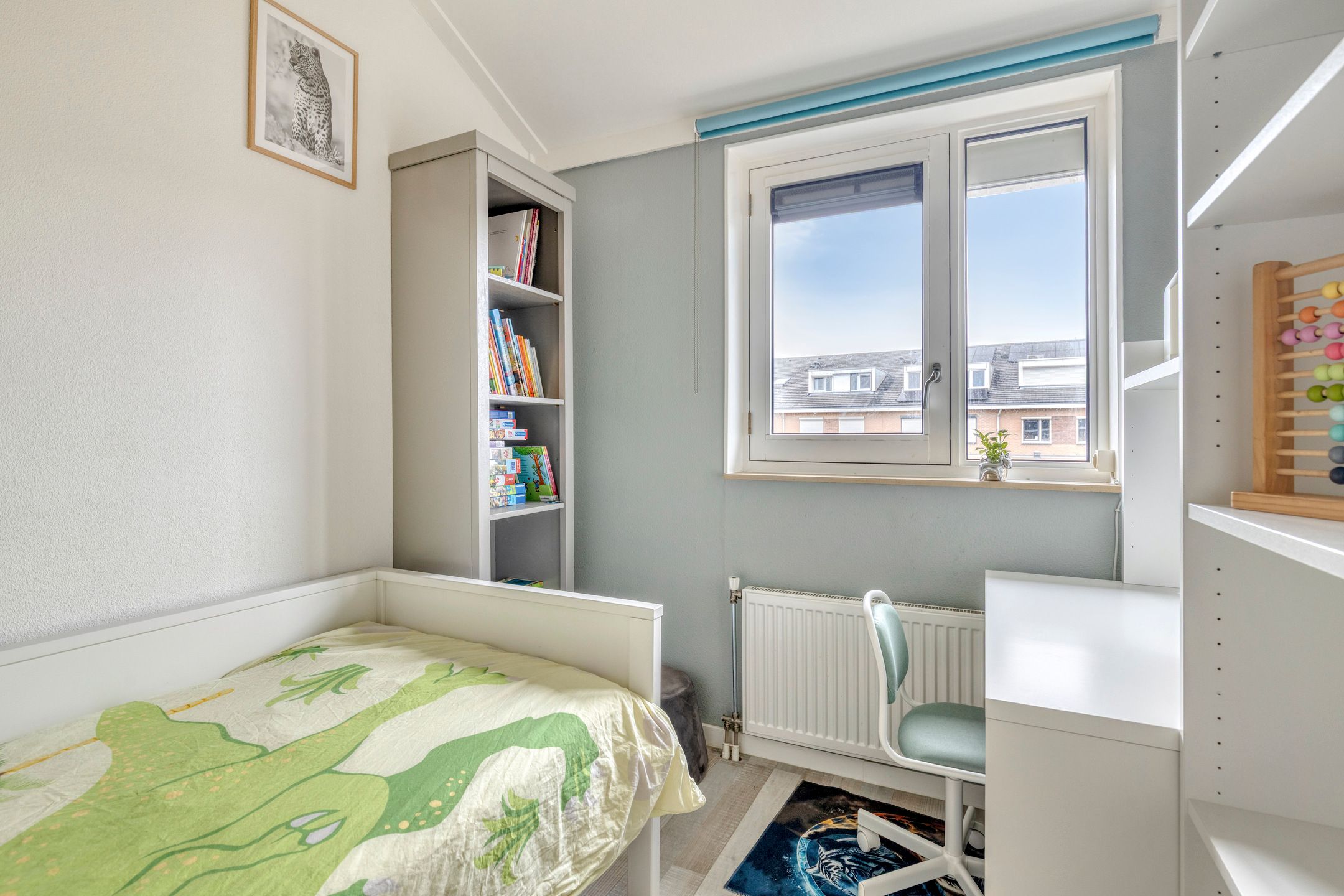 Photo 21 of Hooftstraat 36