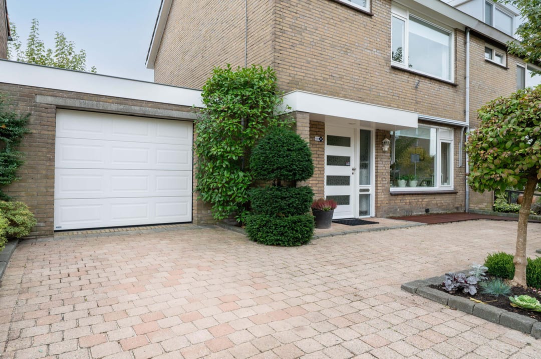 Photo 2 of Ambachtsherensingel 8-A