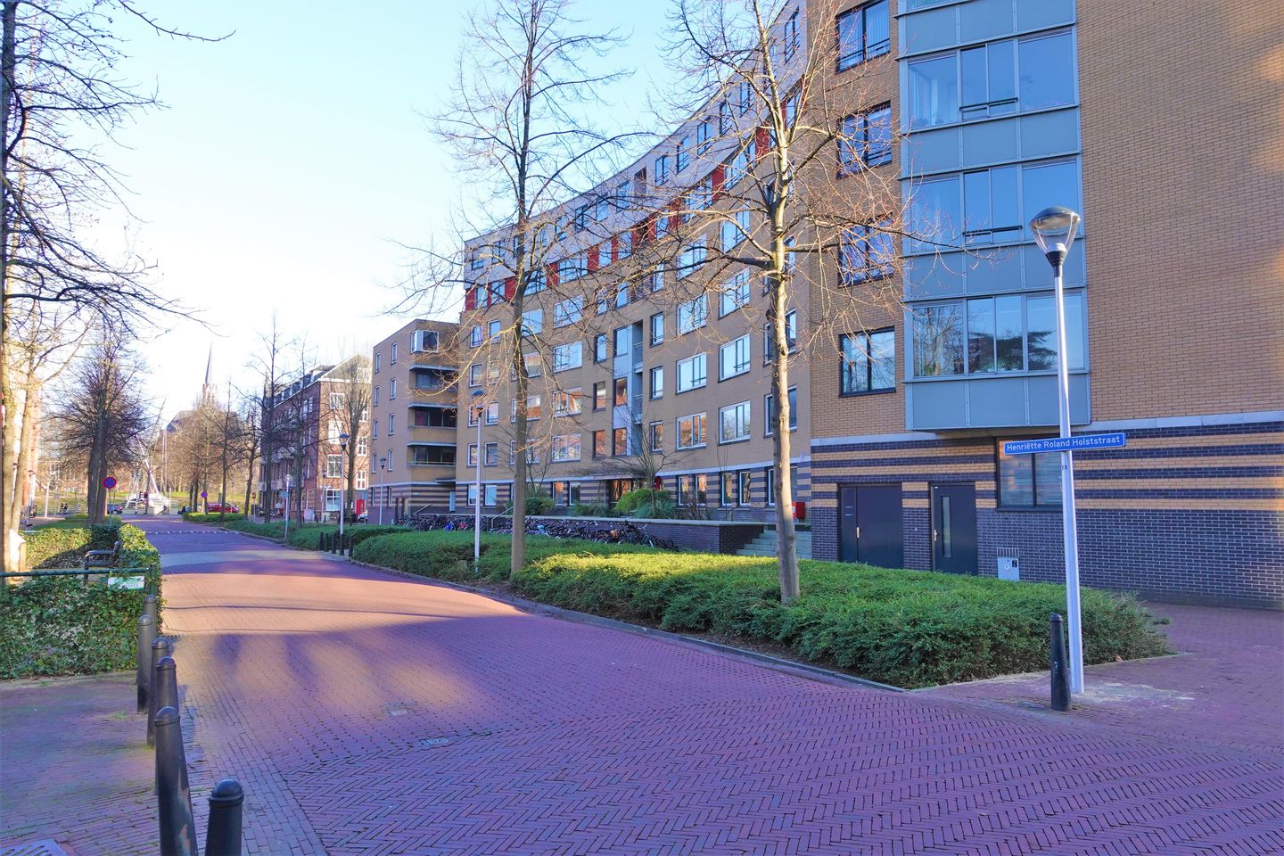 Foto 5 van Henriëtte Roland Holststraat 86