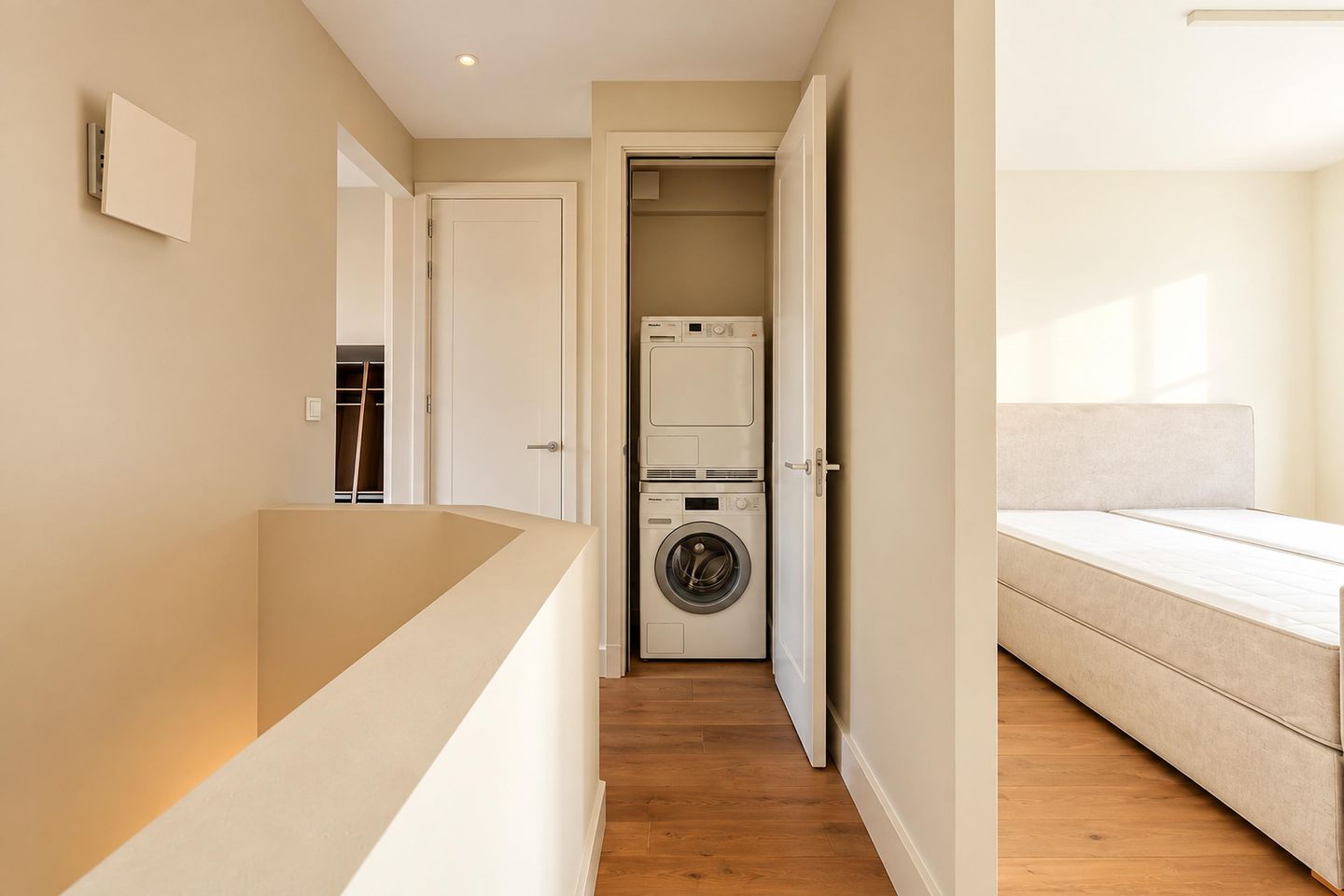 Photo 10 of Scheldestraat 12-3L