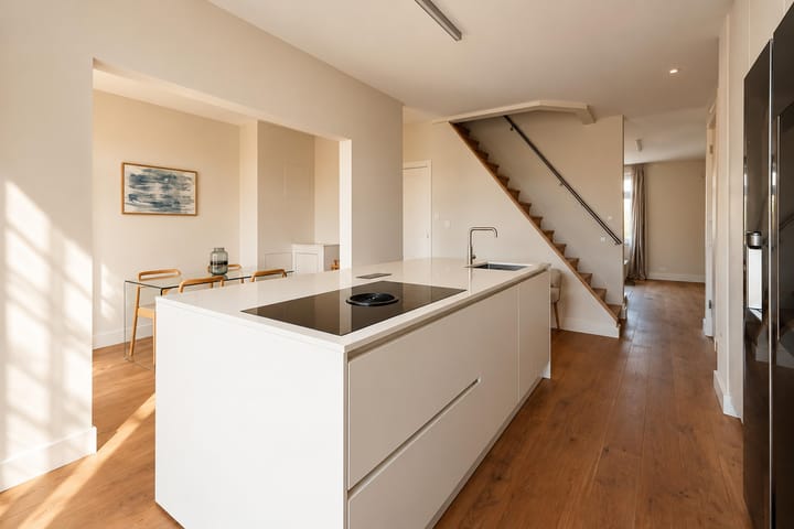 Photo 2 of Scheldestraat 12-3L