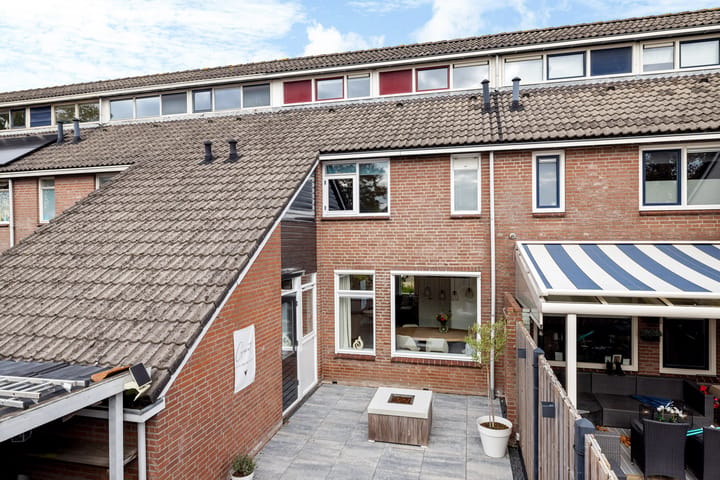 Tussenwoning te koop: Fuormanderij 10, Dronryp
