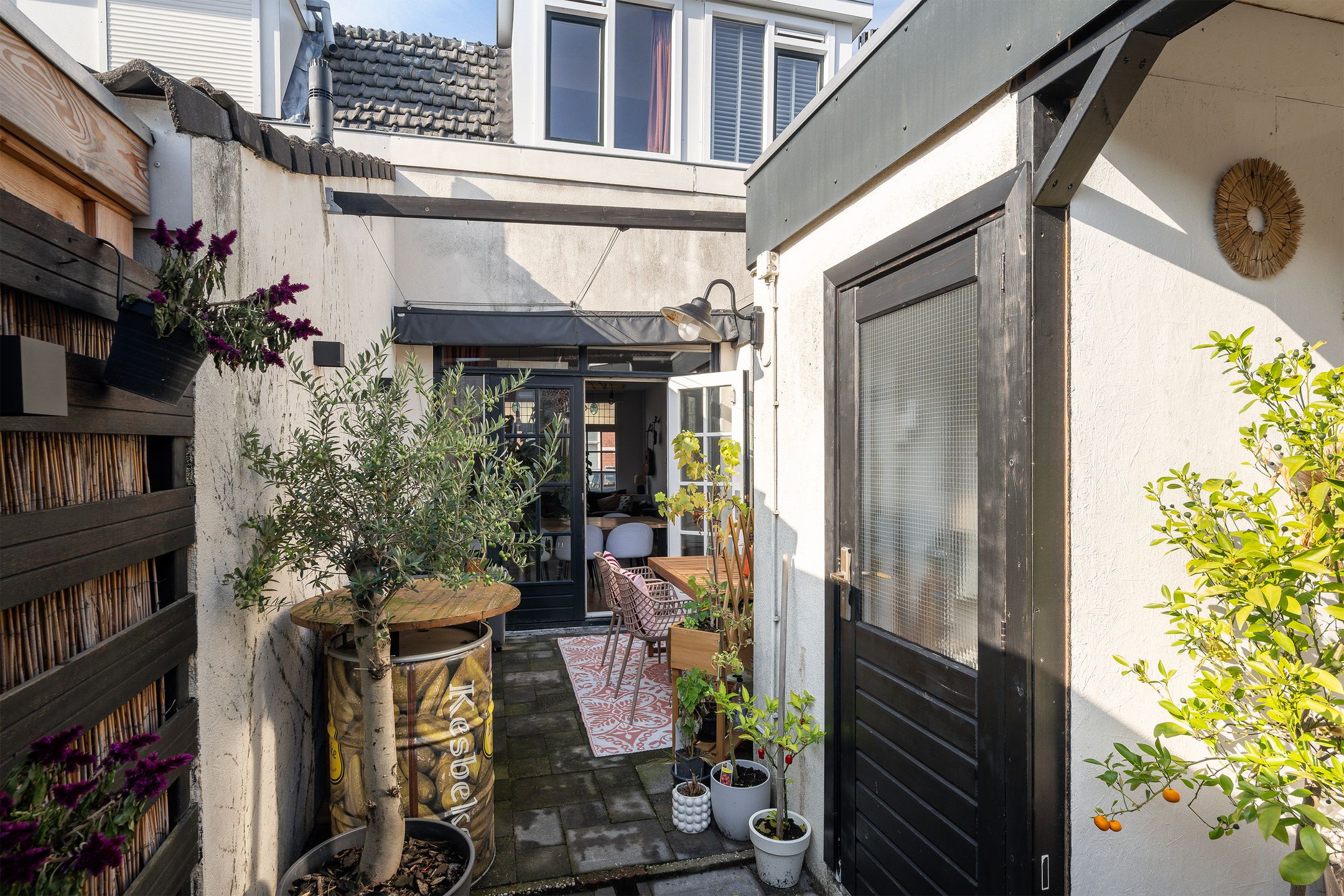 Photo 15 of Prins Hendrikstraat 17