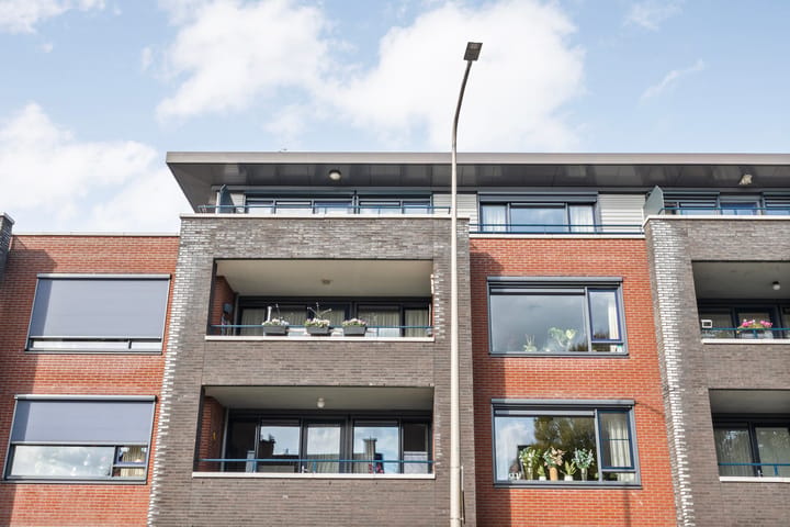 Foto 4 van Burgemeester Schuitestraat 114