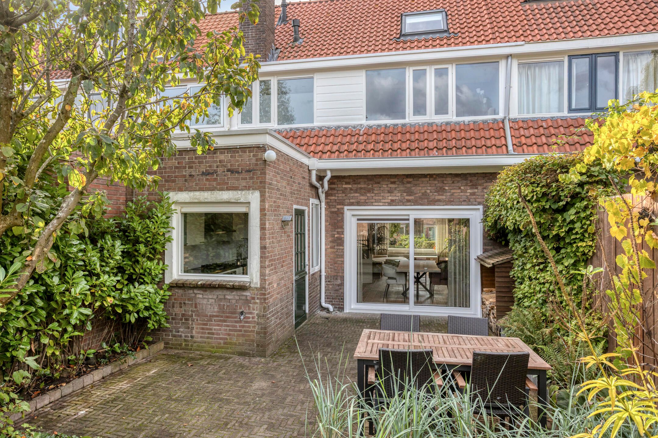 Photo 27 of Obrechtstraat 46