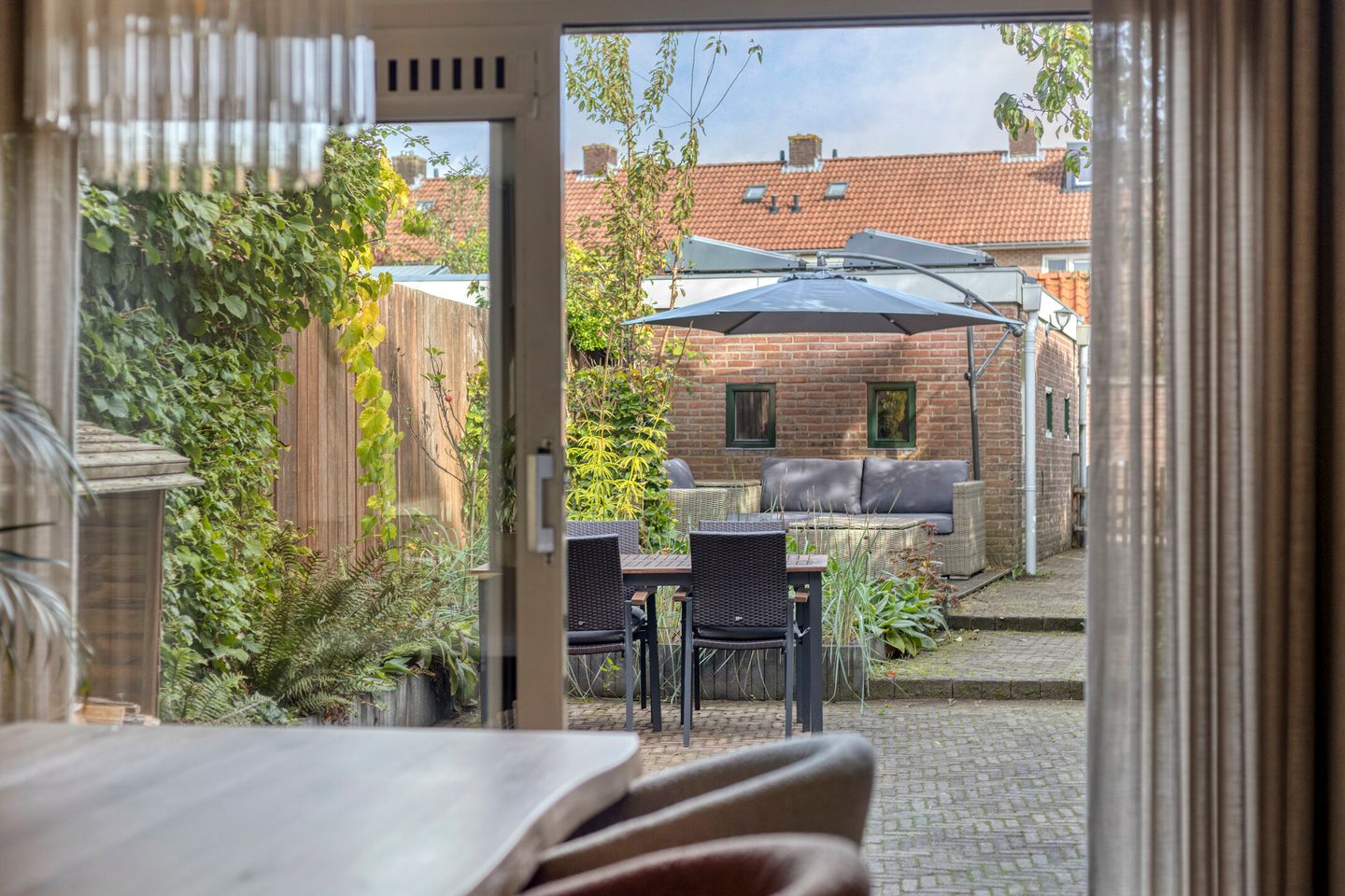 Photo 4 of Obrechtstraat 46