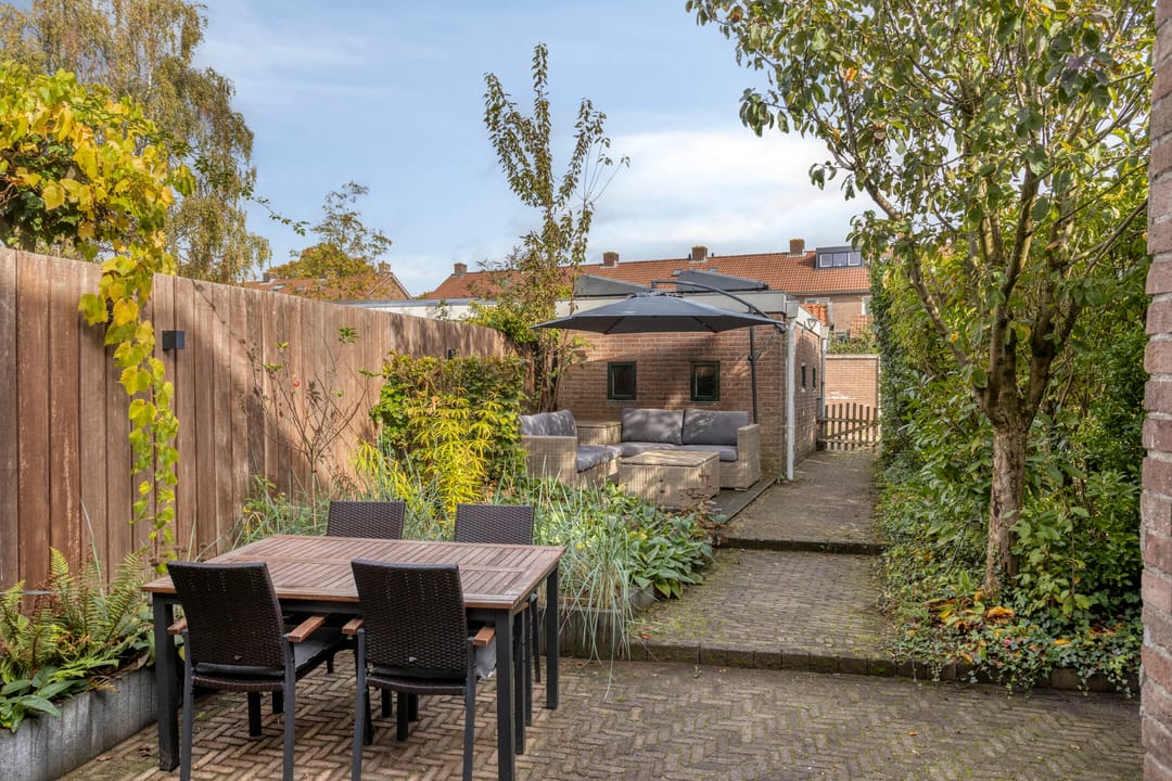 Photo 26 of Obrechtstraat 46