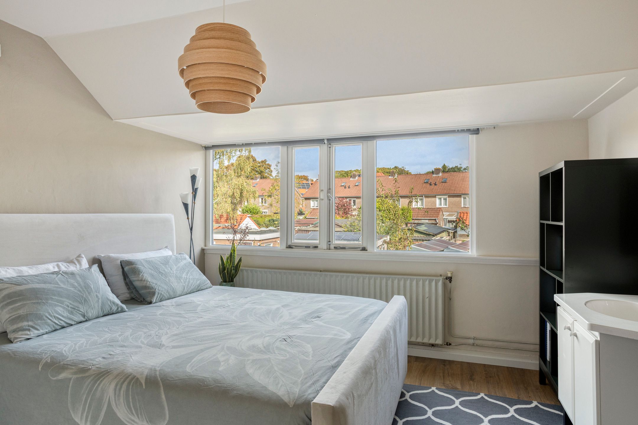 Photo 6 of Obrechtstraat 46