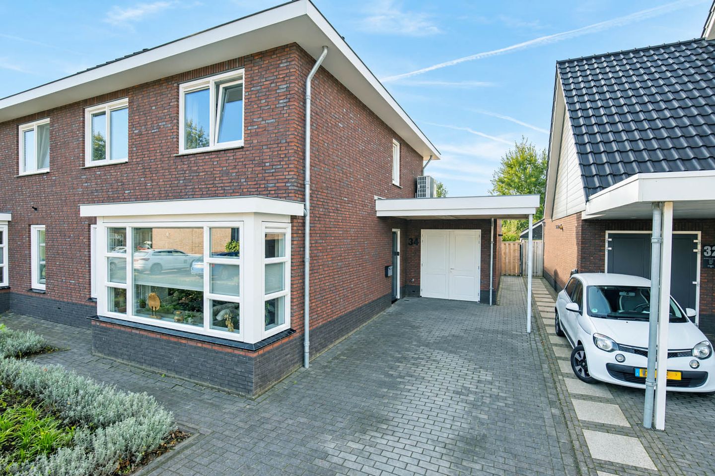 Foto 10 van Lakensnijdersgilde 34