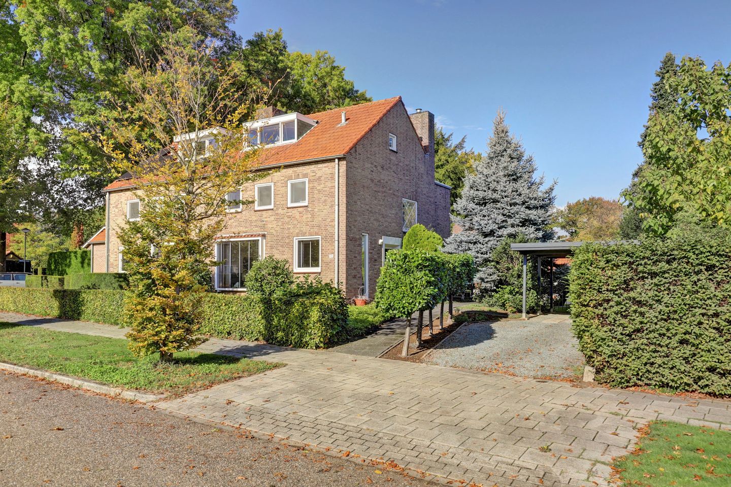 Photo 1 of Vondellaan 23