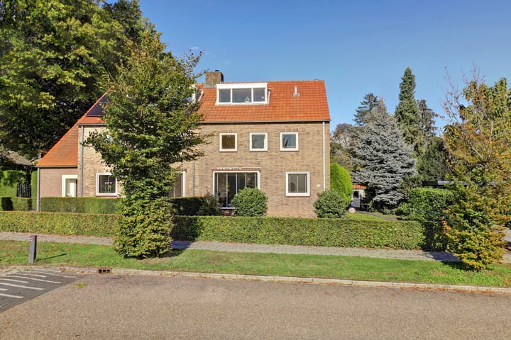 Photo 4 of Vondellaan 23
