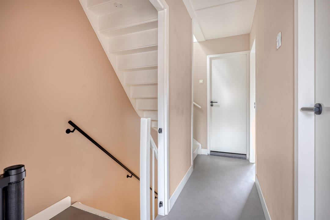 Photo 32 of Willem-Alexanderstraat 17