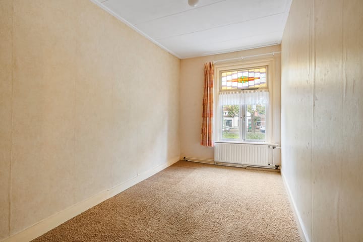 Tussenwoning te koop: Van Laersweg 13, Zwolle