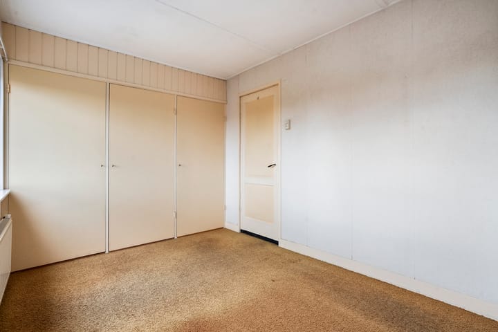 Tussenwoning te koop: Van Laersweg 13, Zwolle