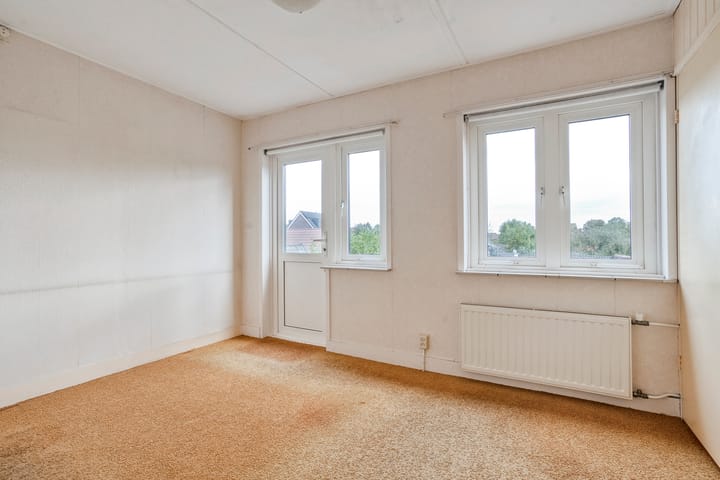 Tussenwoning te koop: Van Laersweg 13, Zwolle