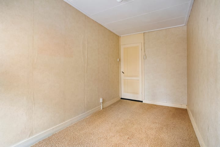 Tussenwoning te koop: Van Laersweg 13, Zwolle