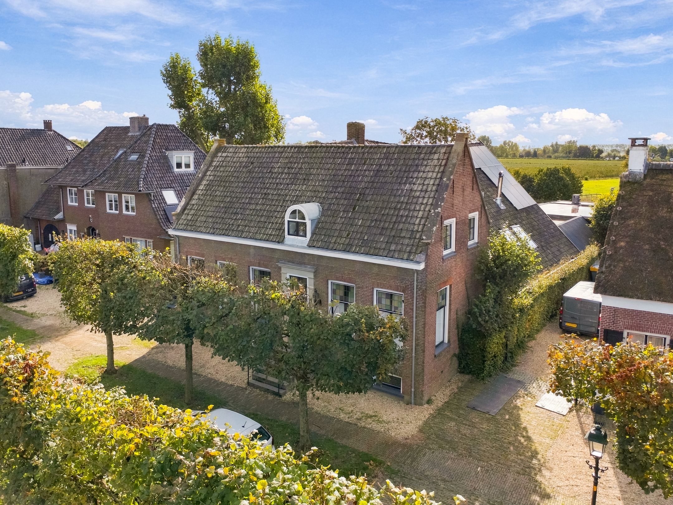 Photo 57 of Voorstraat 113