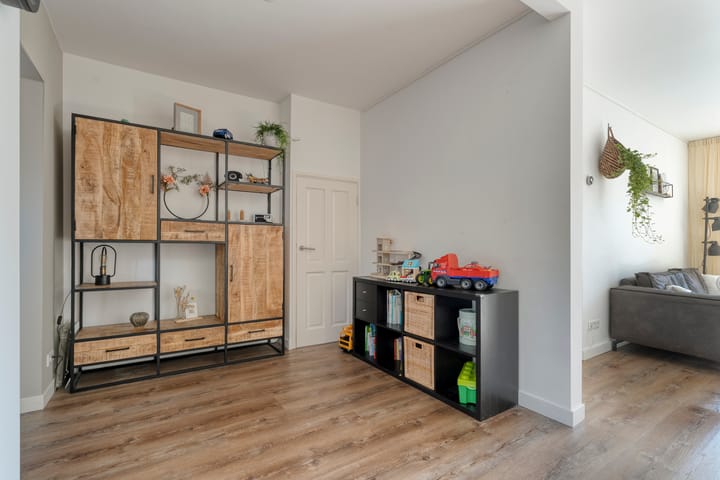Tussenwoning te koop: Leliestraat 81, Zwolle