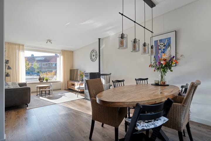 Tussenwoning te koop: Leliestraat 81, Zwolle