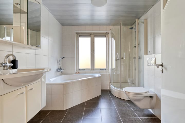 Tussenwoning te koop: Leliestraat 81, Zwolle