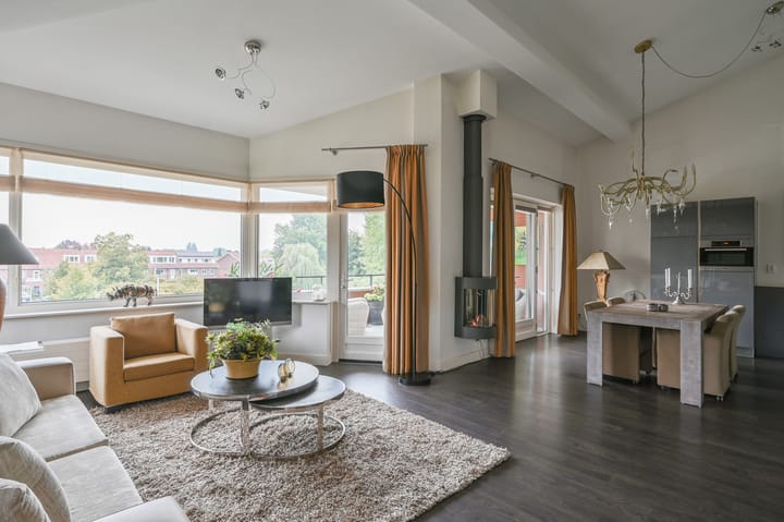 Appartement te koop: Veenendaalplein 22, Amstelveen