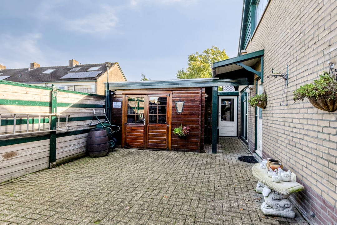 Foto 41 van Oosterse Es 43-E