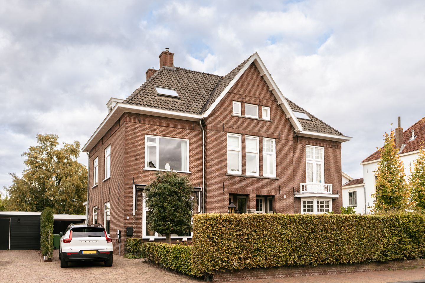 Foto 1 van Spoorstraat 30