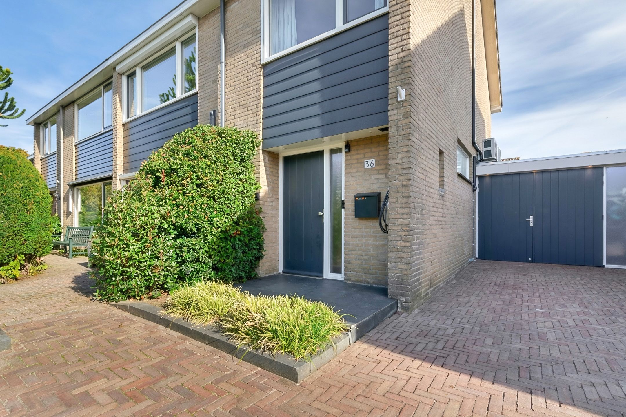 Photo 3 of Ravelstraat 36