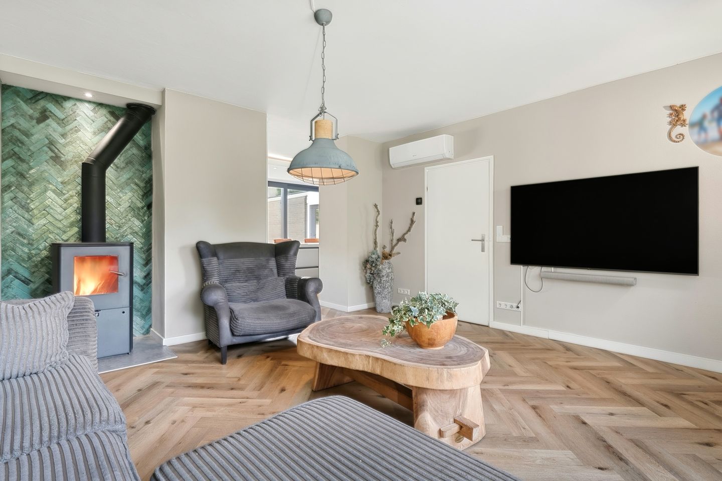 Photo 14 of Ravelstraat 36