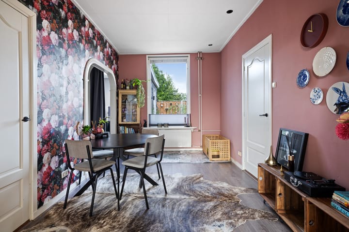 Twee-onder-één-kap te koop: Molenstraat 8, Oudenbosch