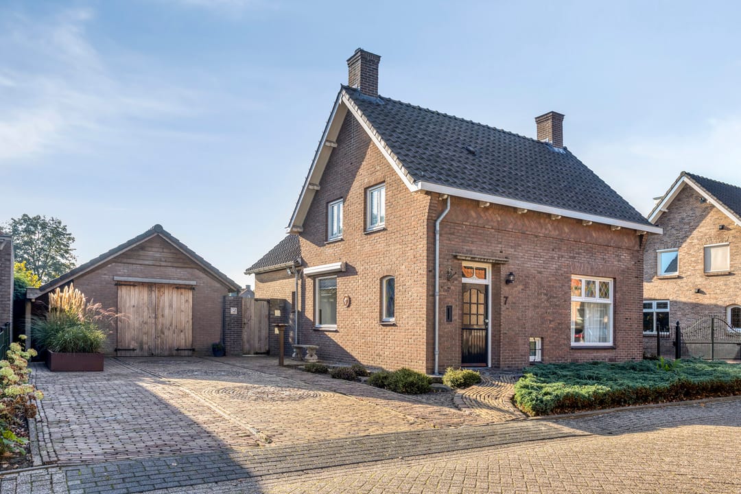 Photo 1 of Oegstgeestsestraat 7
