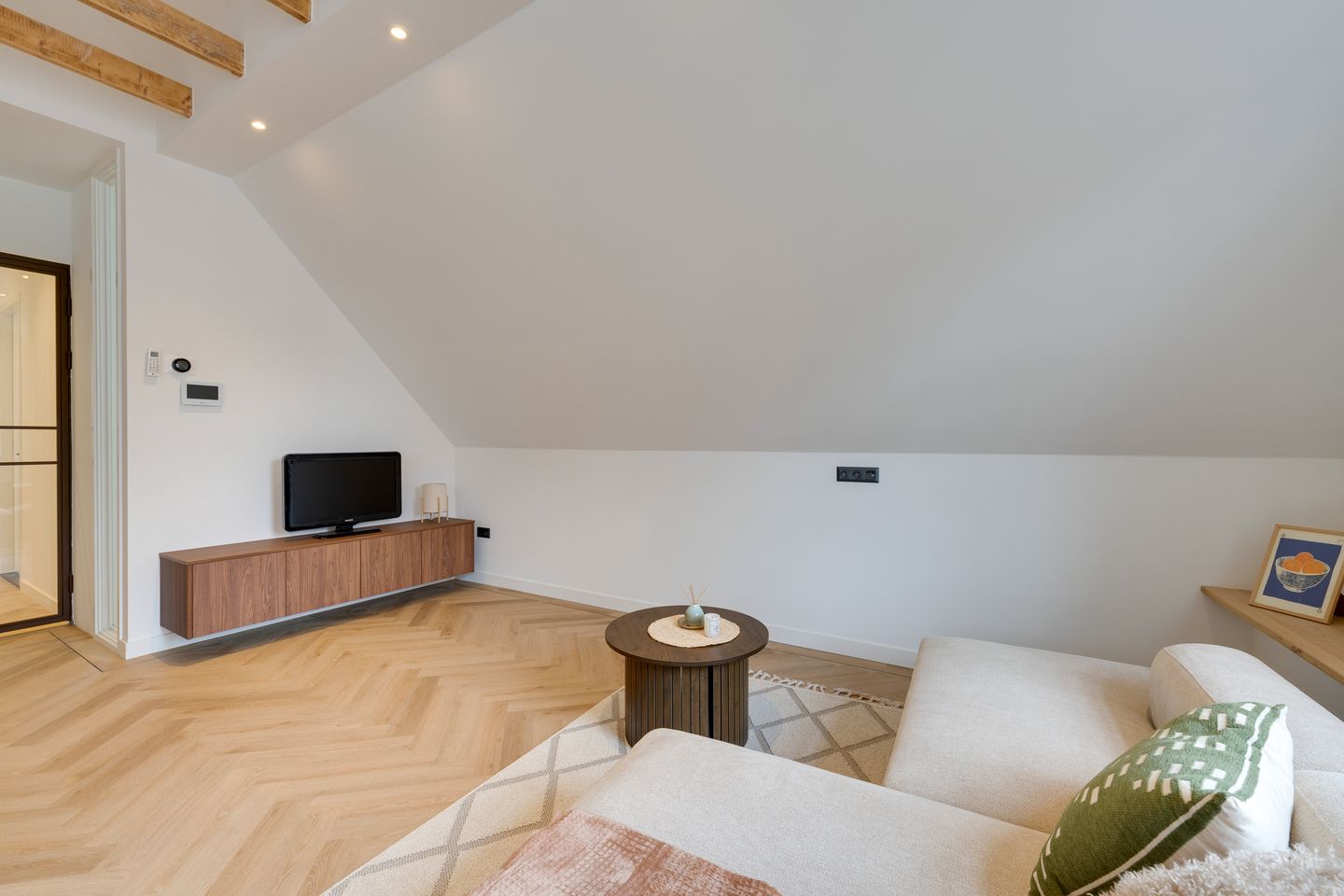 Photo 19 of Noordeinde 40-A