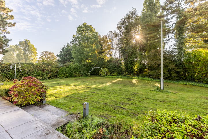 Vrijstaande woning te koop: Achterdijk 36, Rhoon