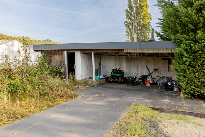 Vrijstaande woning te koop: Achterdijk 36, Rhoon
