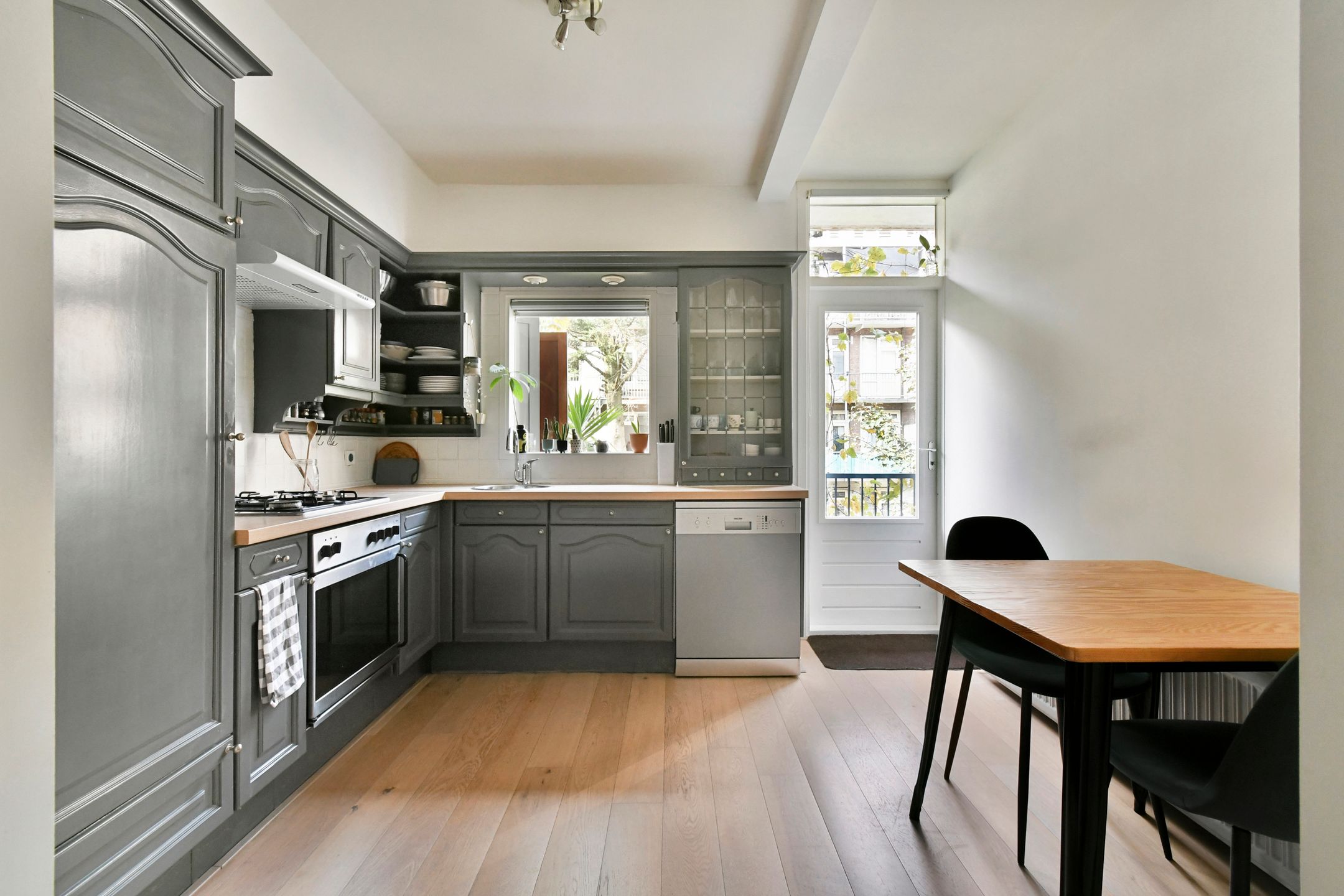 Photo 6 of Joos de Moorstraat 33-1