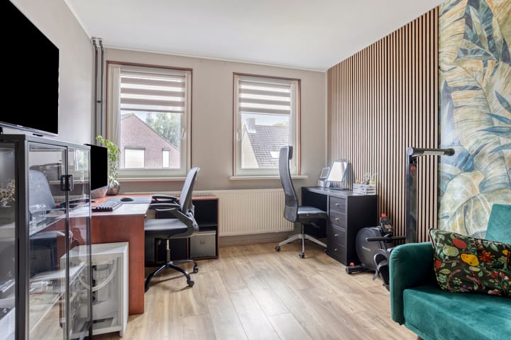 Tussenwoning te koop: Aalbersestraat 38, Helmond