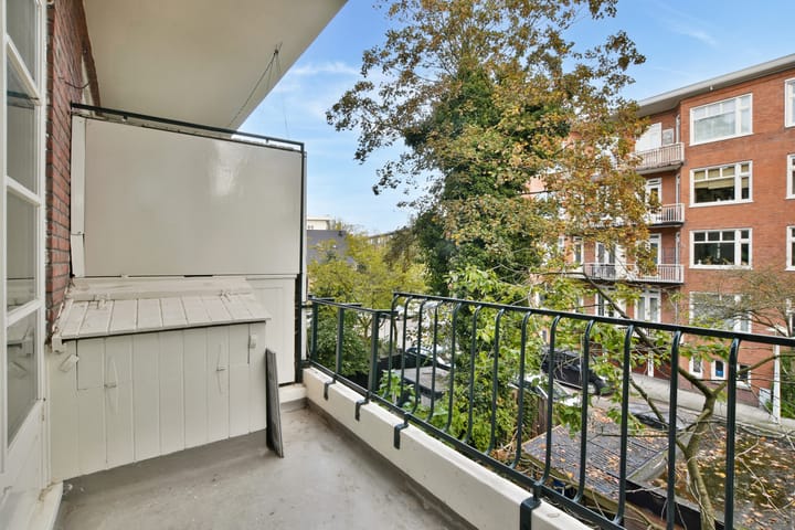 Photo 4 of Trouringhstraat 36-1